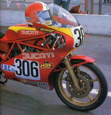 ducati_tt2_01.jpg